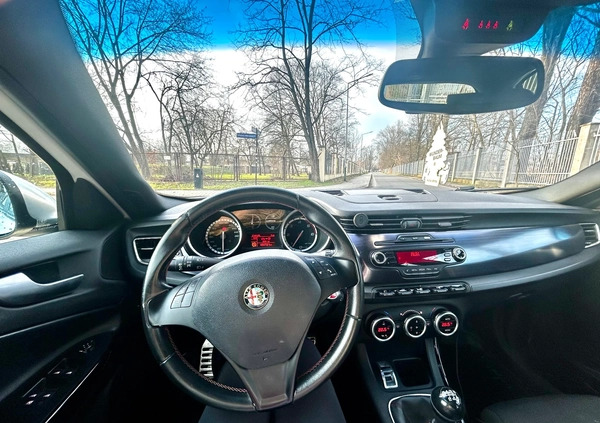 Alfa Romeo Giulietta cena 31500 przebieg: 171000, rok produkcji 2011 z Oświęcim małe 79